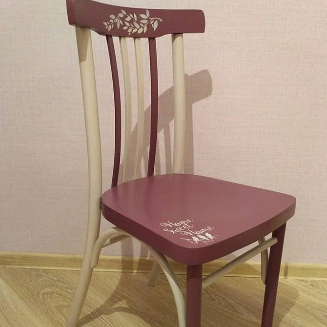 Вінтажний стілець: реставрація Реставрація старого стільця: ідея для оновлення вінтажних меблів у 2026 році.