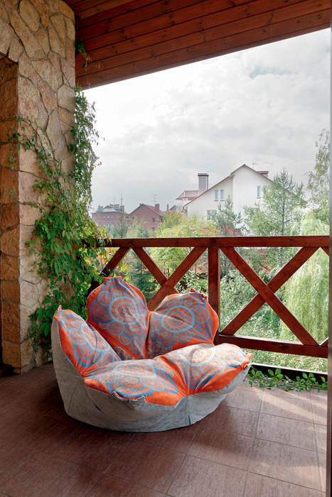 Крісла-мішки для дітей Дитяча кімната з яскравими кріслами-мішками: безкаркасні меблі для ігор та відпочинку дітей.