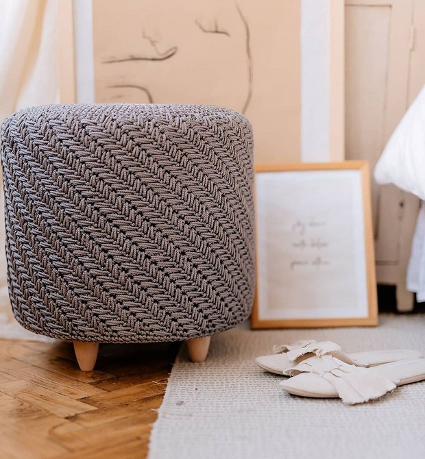 Пуфік з коробки легко Інструкція, як зробити пуфік своїми руками. Пуфік з коробки.