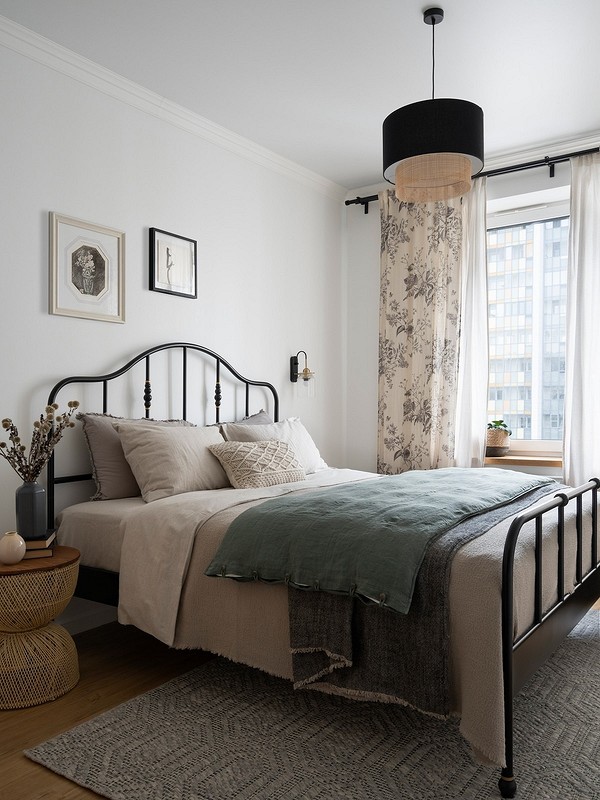 Комфортне ліжко 2026 Двоспальне ліжко з м'якою оббивкою та високим узголів'ям для сну 2026.