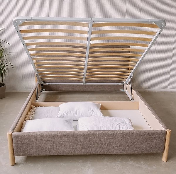 Скандинавське ліжко 2026 Світла спальня в скандинавському стилі з двоспальним ліжком. Ліжко мрії 2026.