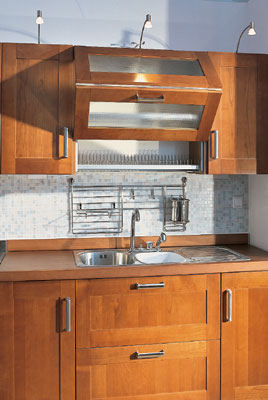 Легкий доступ на кухні Функціональна кухонна фурнітура, що забезпечує легкий доступ до вмісту шаф.