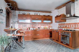 Кухонні корпуси: як обрати якісні матеріали та продовжити їх термін служби — кухонні фасади з різних матеріалів 2026