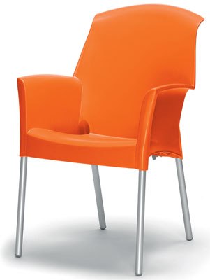 Сніданок на природі Плетені меблі 2026: стильний набір для сніданку на терасі у сонячний день.