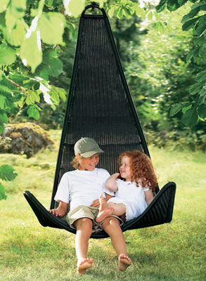 Стиль біля басейну Сучасні садові меблі 2026: стильний дизайн для зони відпочинку біля басейну.