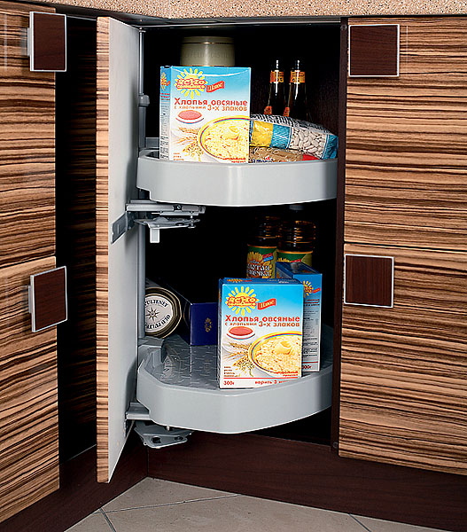 Ефективний простір Дизайн маленької кухні з вбудованою посудомийною машиною 2026 для максимальної ефективності використання простору.