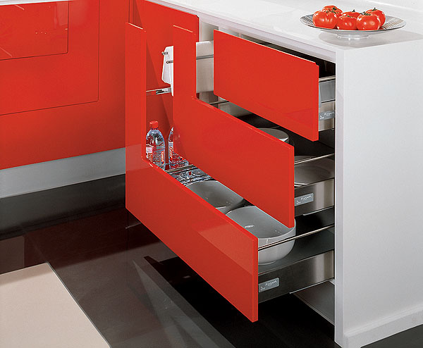 Дизайн кухні 2026 Ергономічний дизайн кухонних шаф 2026: оптимізація простору та зручне використання.