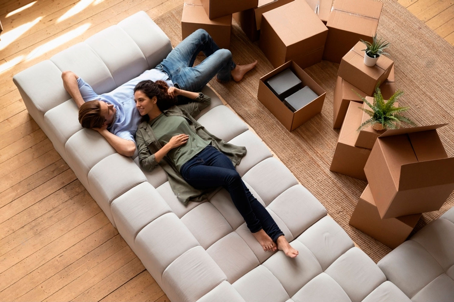 Купити диван онлайн Онлайн-покупка дивана у виробника. Зручний вибір та швидка доставка.