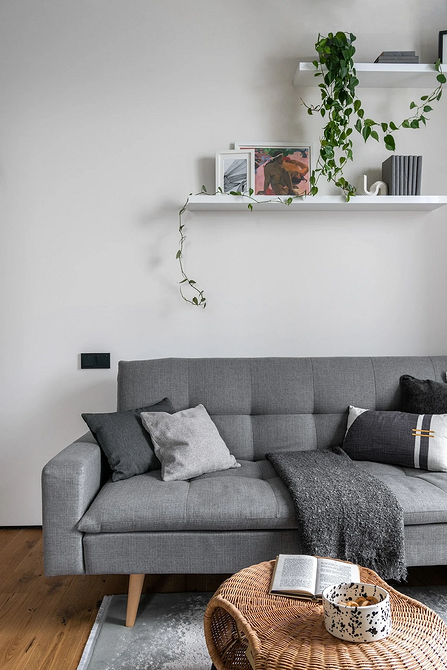 Кутові настінні полиці Кутові настінні полиці: ефективне використання простору та стильний декор.