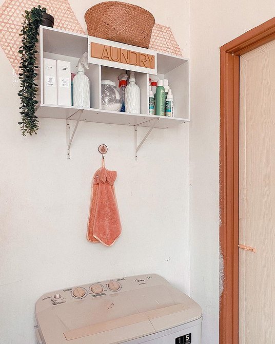 Полиці з підсвіткою Настінні полиці з підсвіткою, стильний декор та додаткове освітлення