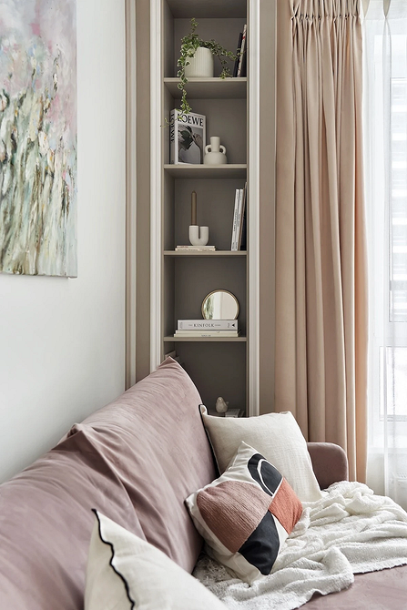 Дизайнерські настінні полиці Оригінальні настінні полиці незвичайної форми в сучасному дизайні інтер'єру.