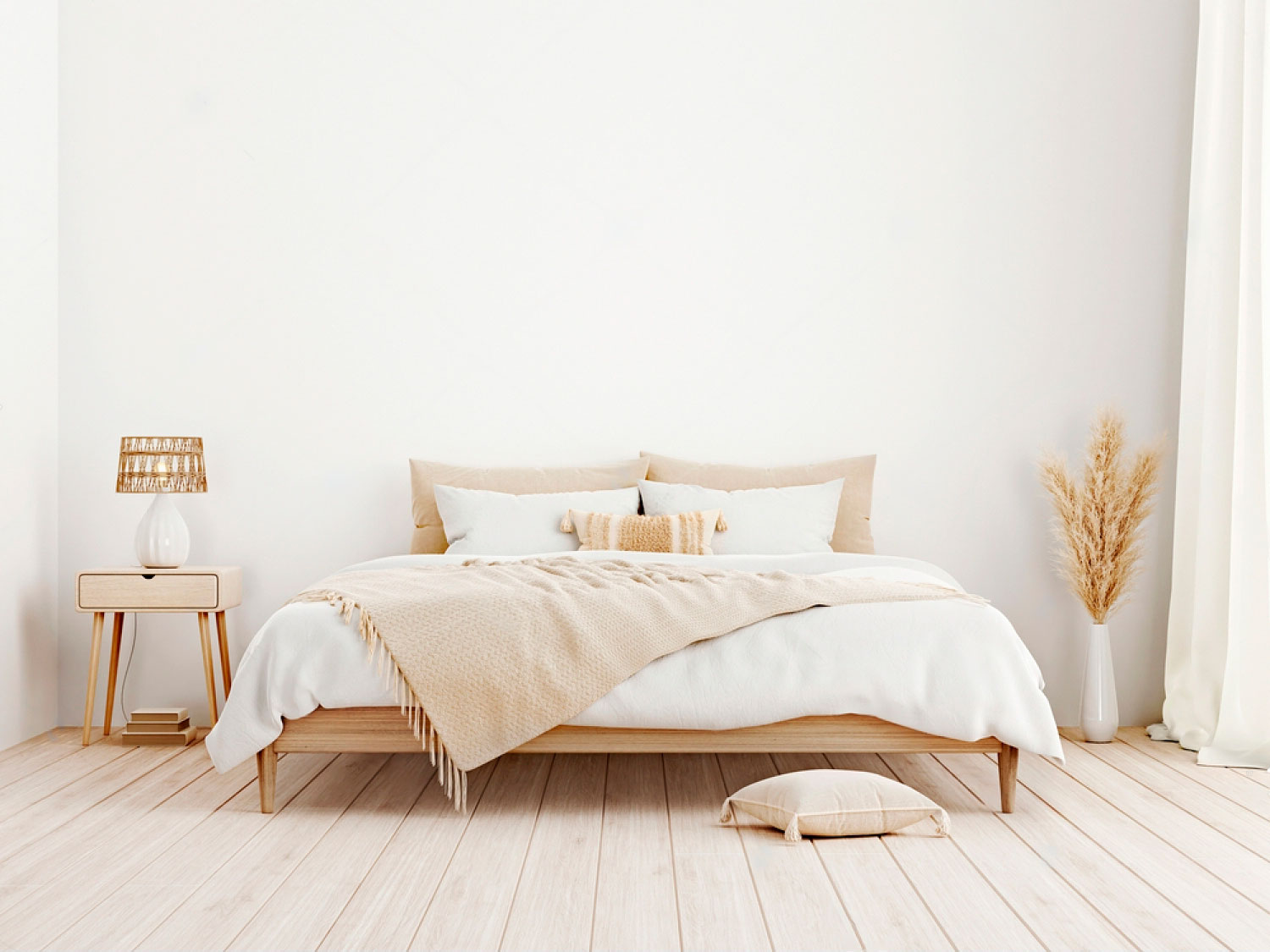 Приклад ліжка нестандартного розміру або унікальної форми в сучасному дизайні спальні