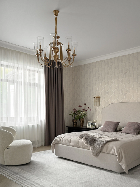 Щільні штори зі складками Елегантні щільні штори 2026 з глибокими рівномірними складками в спальні, для комфорту та затемнення.