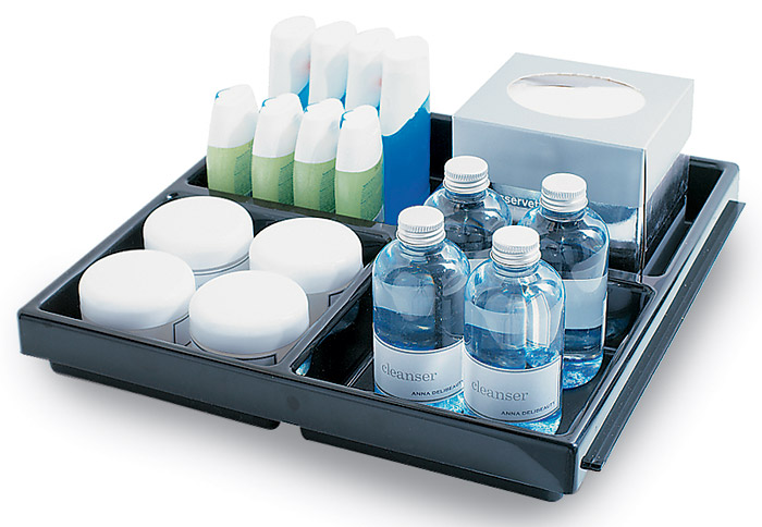 Функціональна спальня Сучасна спальня з функціональними меблями та організацією зберігання