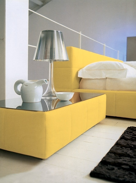 Максимальний комфорт Спальня з комфортними меблями та сучасним дизайном для максимального відпочинку.